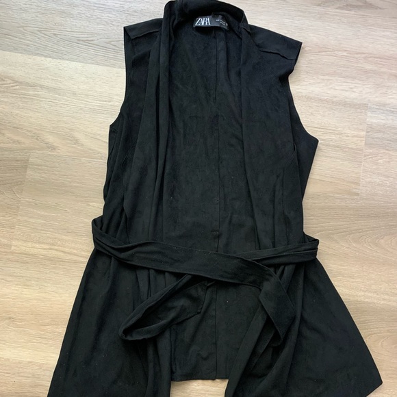 Zara long vest with tie - Picture 1 of 5
